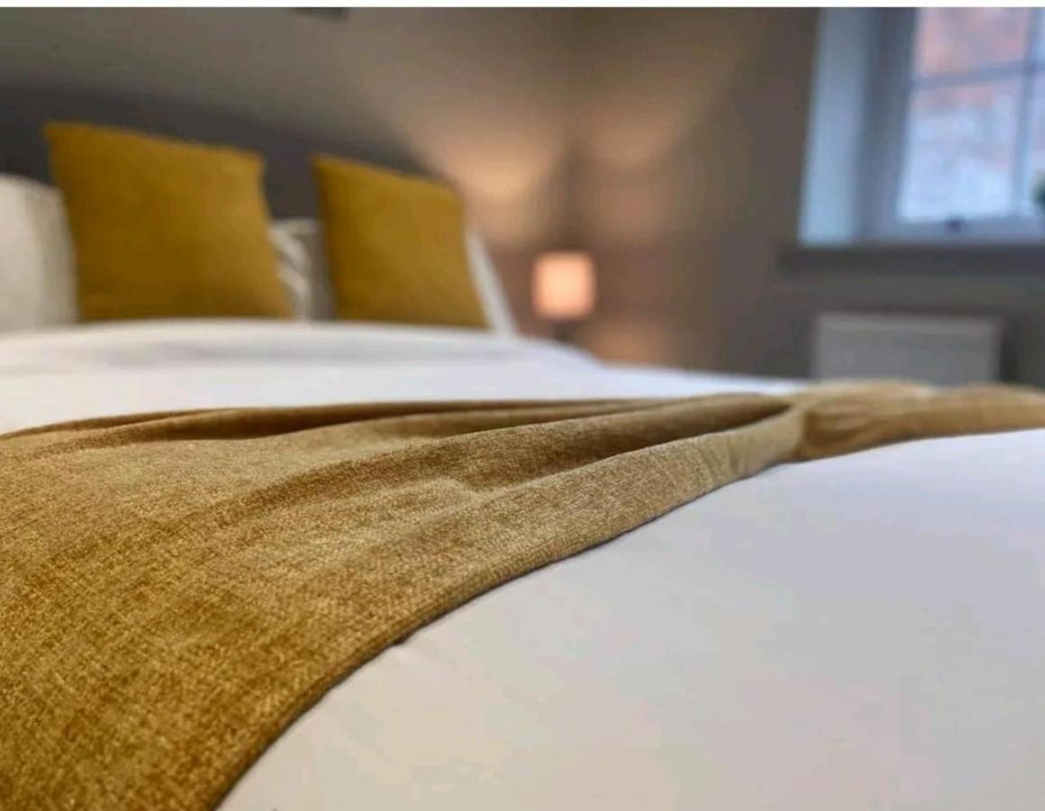 Exquisite Cosy 2-Bed Apartment In Salford Manchester Eksteriør billede