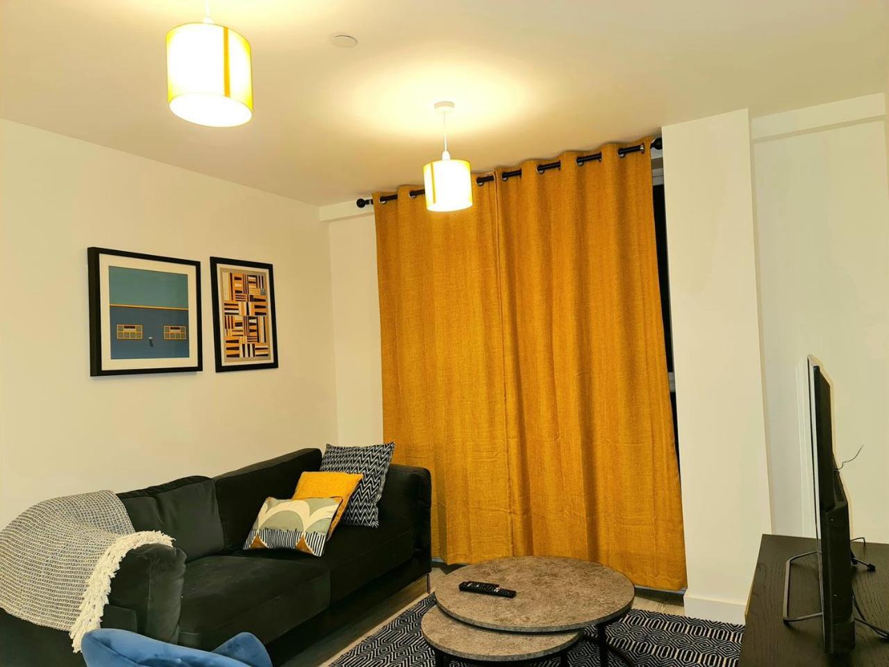 Exquisite Cosy 2-Bed Apartment In Salford Manchester Eksteriør billede